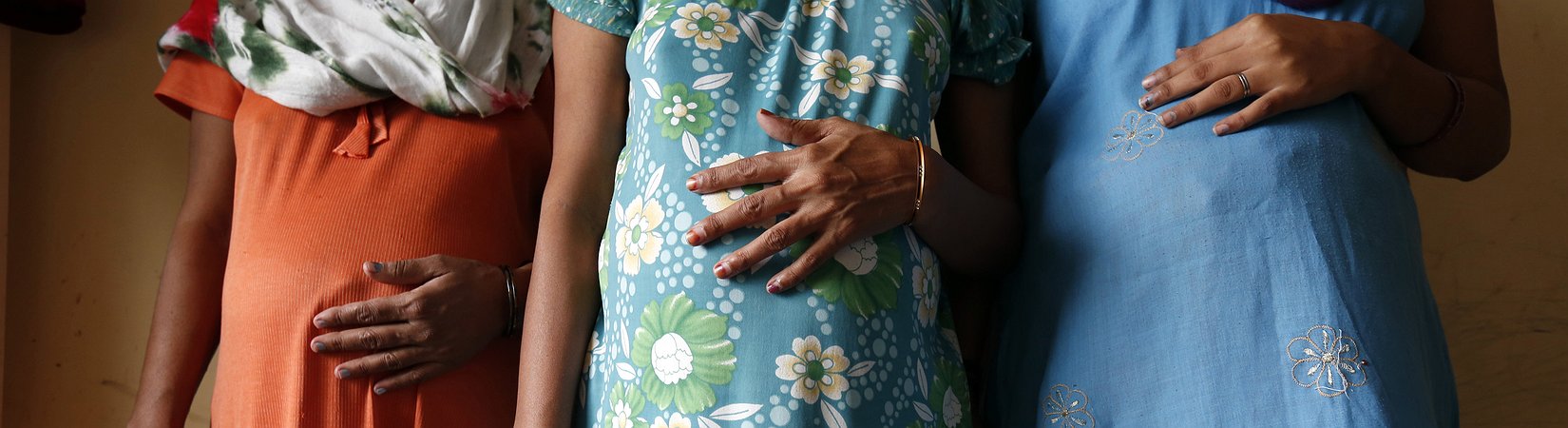 Il Consiglio d'Europa ha bocciato il rapporto sulla maternità surrogata