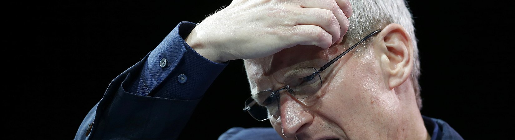 أبل تغرق في الديون