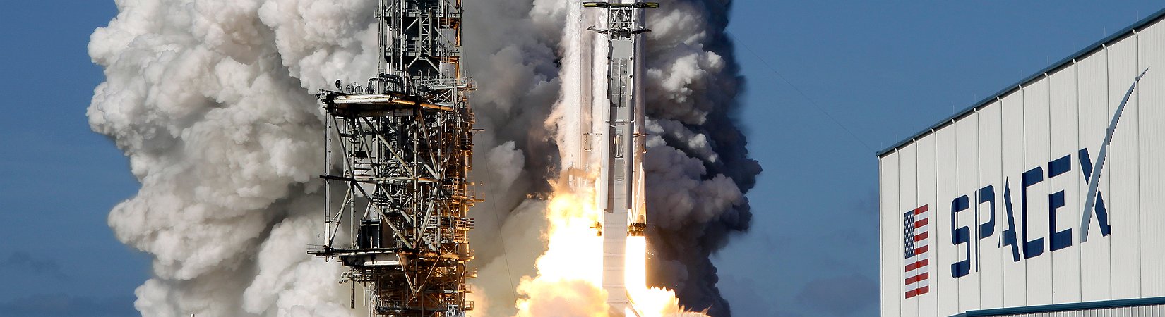 SpaceX bem-sucedida no lançamento do foguetão Falcon Heavy
