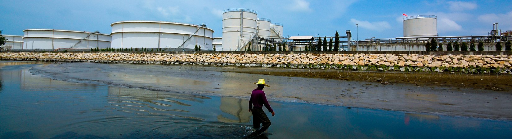 ¿Merece la pena invertir en ETF de petróleo?