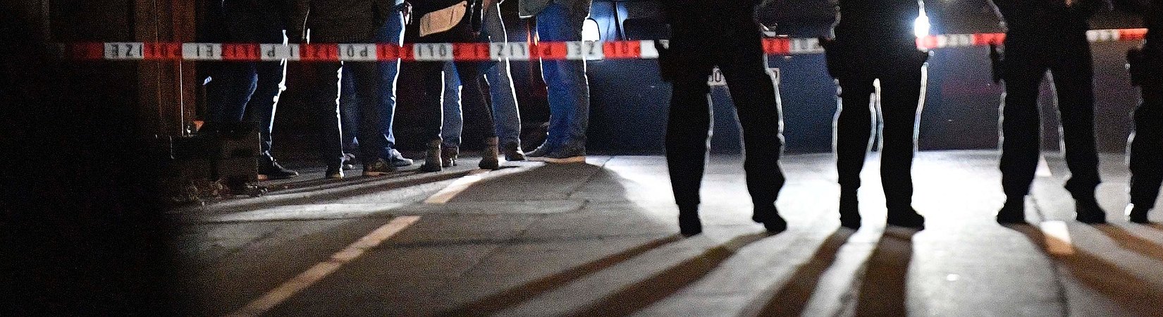 La polizia indaga sulle tre bombe esplose davanti al bus del Borussia Dortmund