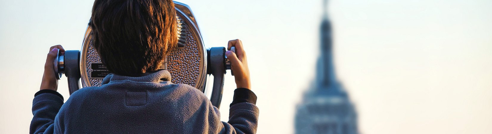 Tom Lee Says Time to Buy Altcoins