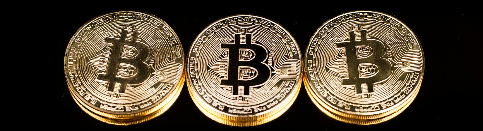 Report: Bitcoin Futures Curve Effectively Flat