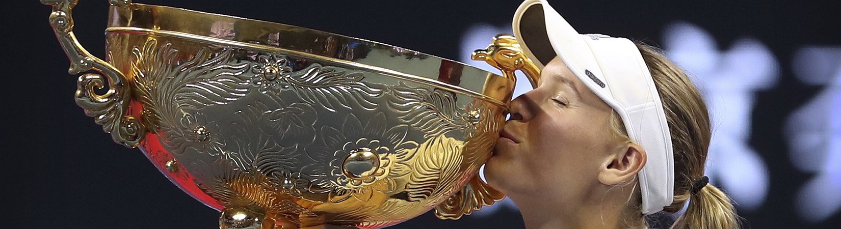 Caroline Wozniacki Plans to Serve a Token First