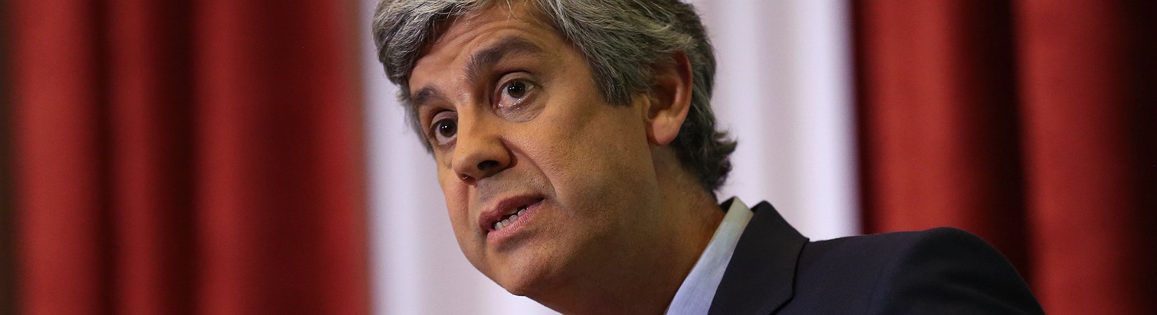 Portugal congela despesa tendo em vista o cumprimento de metas orçamentais