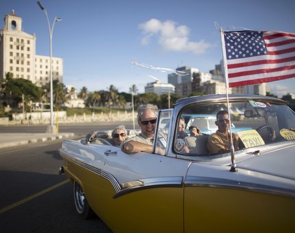 Cuba e EUA reatam relações diplomáticas