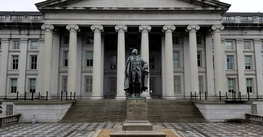 USDC Issuer Circle Adjusts Reserves as Default Risks Loom in US