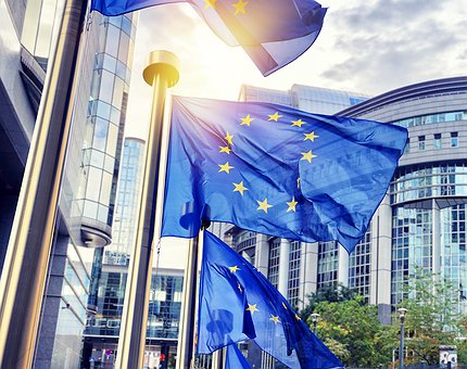 Parlamento Europeu aconselha a «não proibição» das criptomoedas