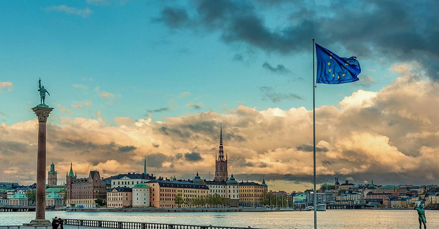 ECB President Calls for Stricter Rules for Non-EU Stablecoins