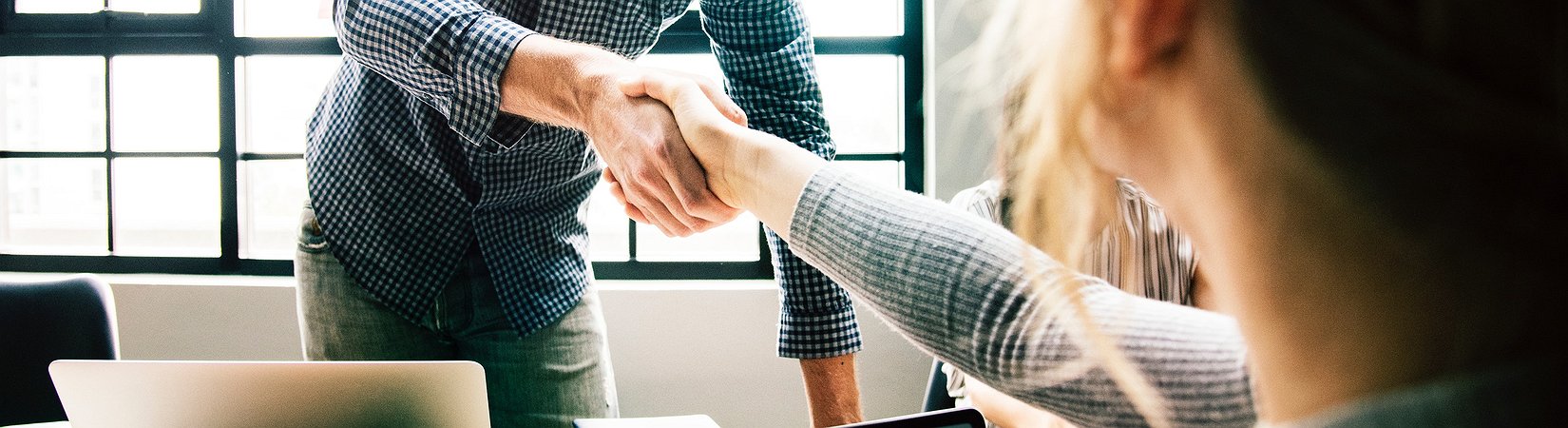 Kraken adquiere una plataforma de derivados de bitcoin