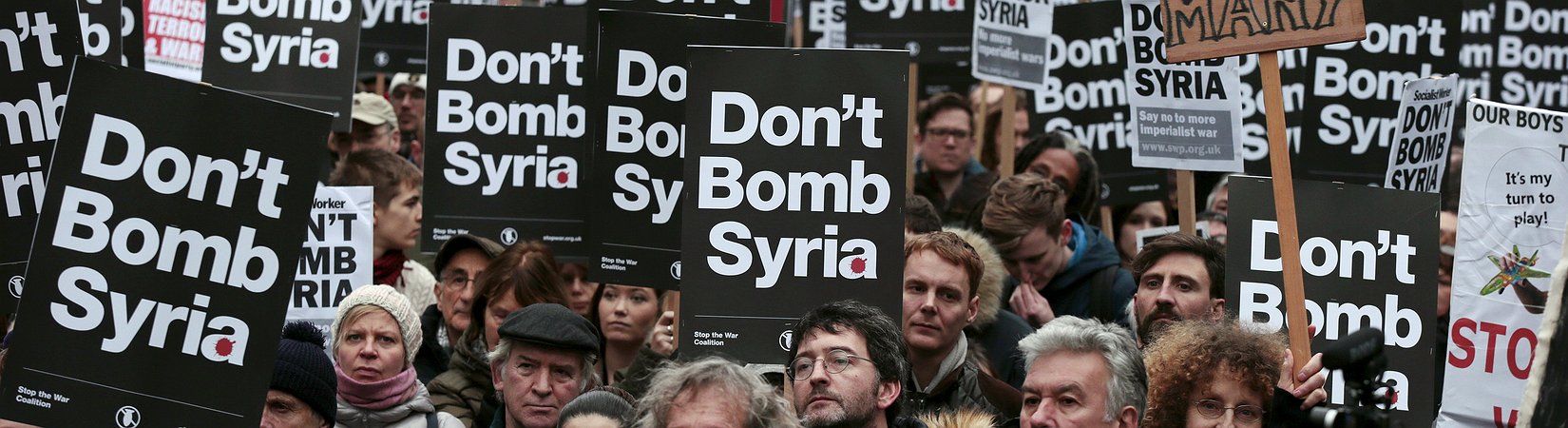 قصف داعش: الإيجابيات والسلبيات