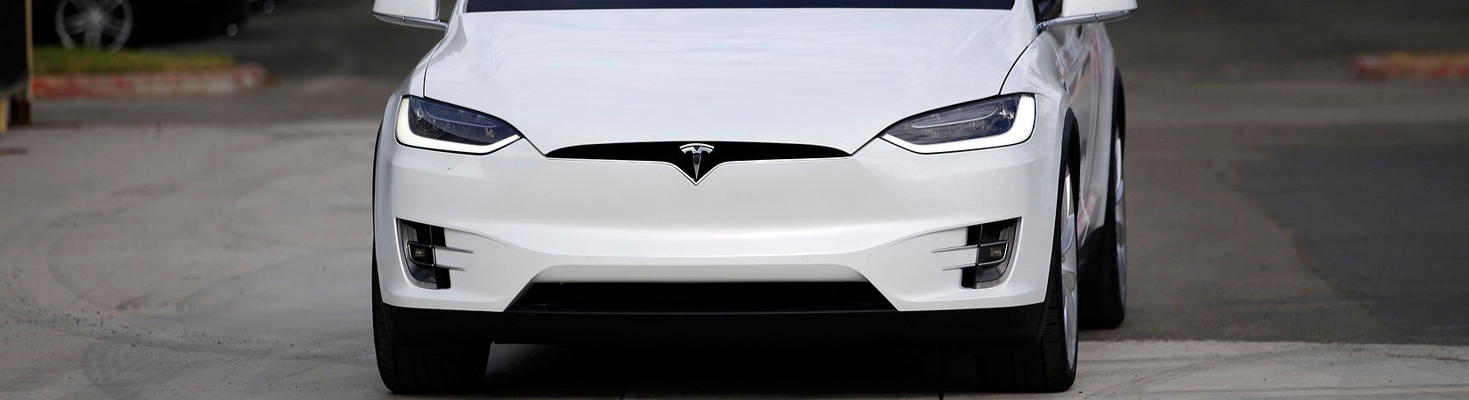 Tesla rebaja el precio del Model X