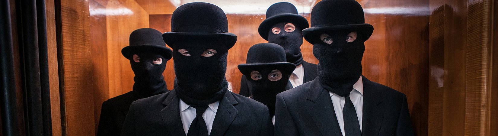 النهب بطريقة تجارية