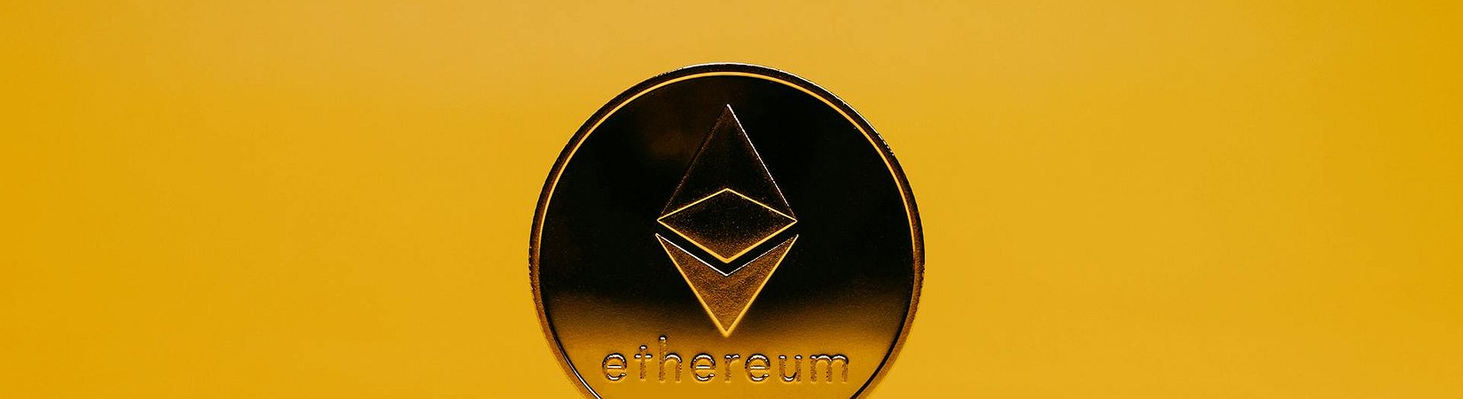 Hong Kong podría permitir el staking en los ETFs de ethereum