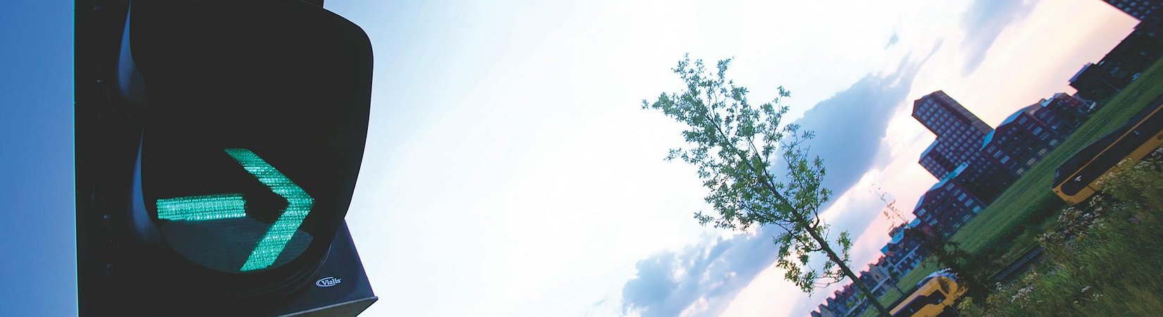 Hong Kong Licenses Four New Exchanges