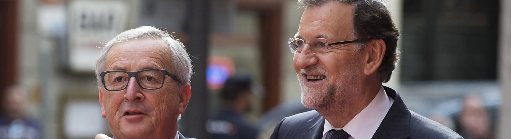Rajoy promete a Bruselas más recortes si gana