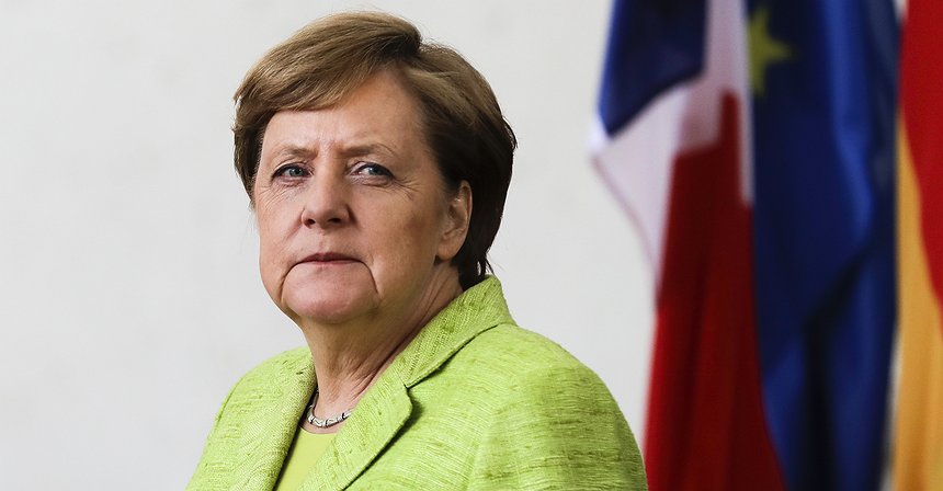 L’euro continua a battere i pronostici