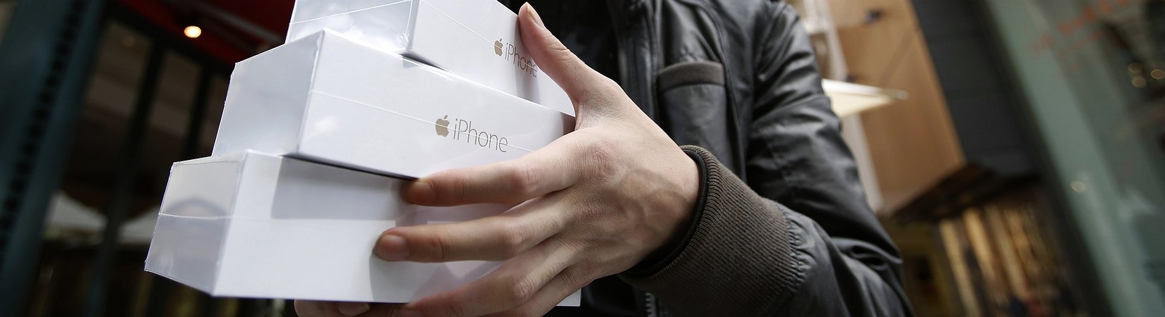 Apple تساعد العالم على المضي قدماً