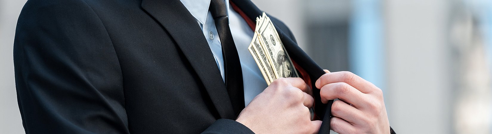 عشرة أكبر محتالين في العالم