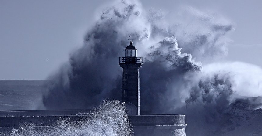 Bitcoin si schianta sotto i 4000 $