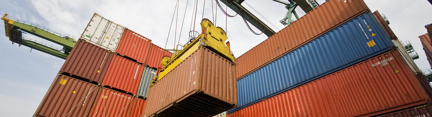 El déficit comercial de España sube en septiembre