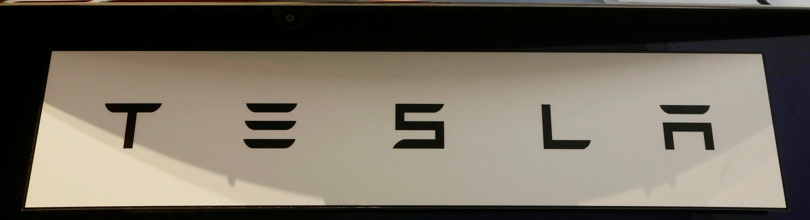 Tencent buys stake in Tesla for $1.8b