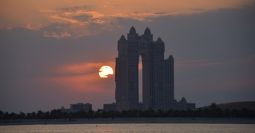 Kraken Closes Office in Abu Dhabi Amid Turmoil in Crypto Markets