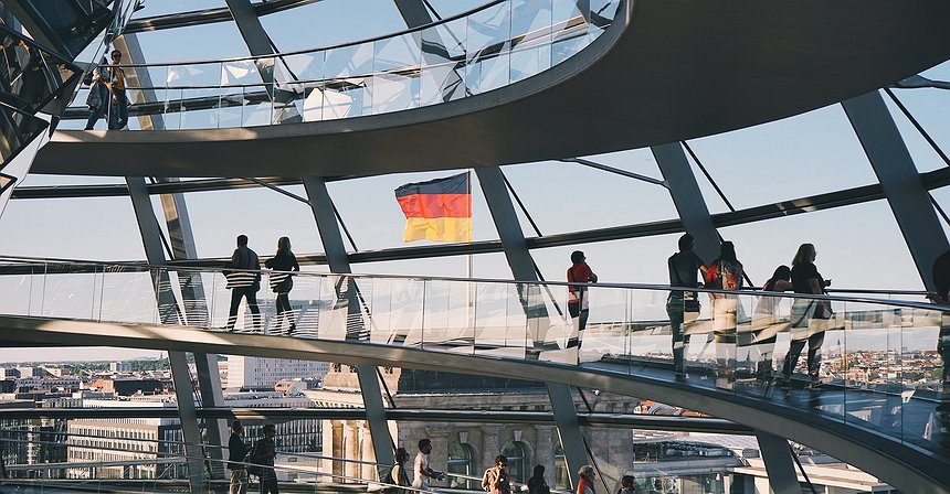 Germany's BaFin Approves First Bitcoin-based STO