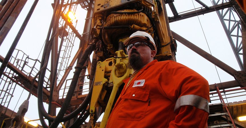 3 أسهم من القطاع النفطي يجب شراؤها في مايو