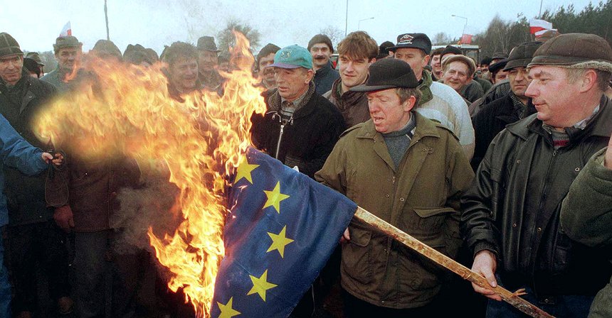 الاتحاد الأوروبي على وشك الانهيار