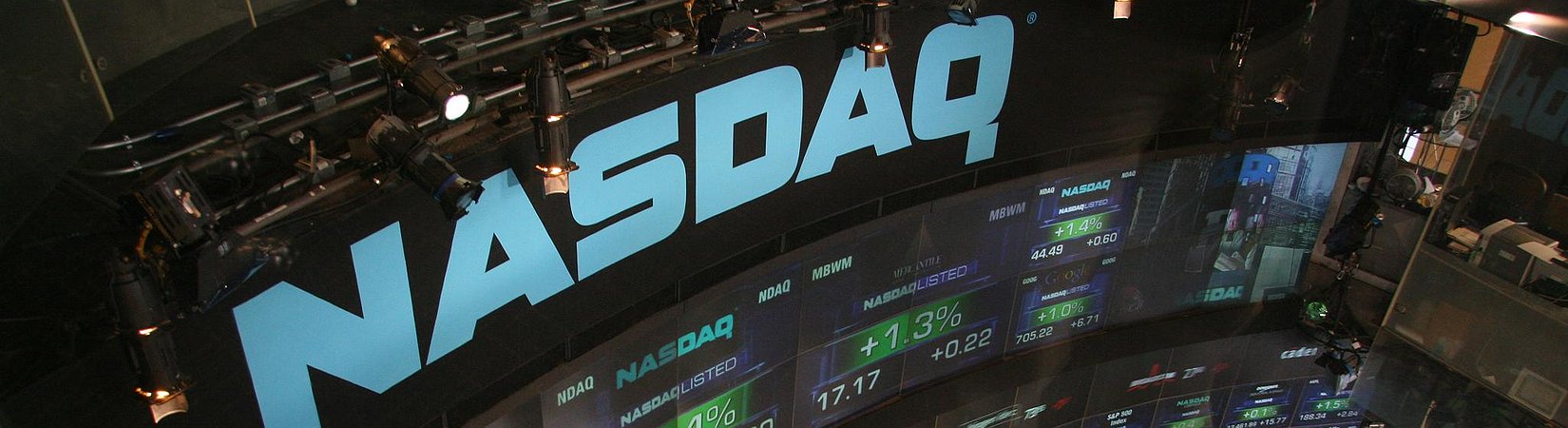 Nasdaq Warns to Delist Digihost Stocks Over Violation of Compliance