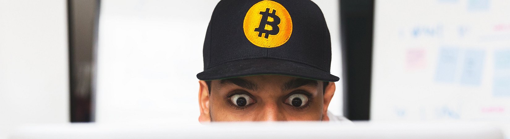 Bitcoin caiu abaixo dos 5000 dólares