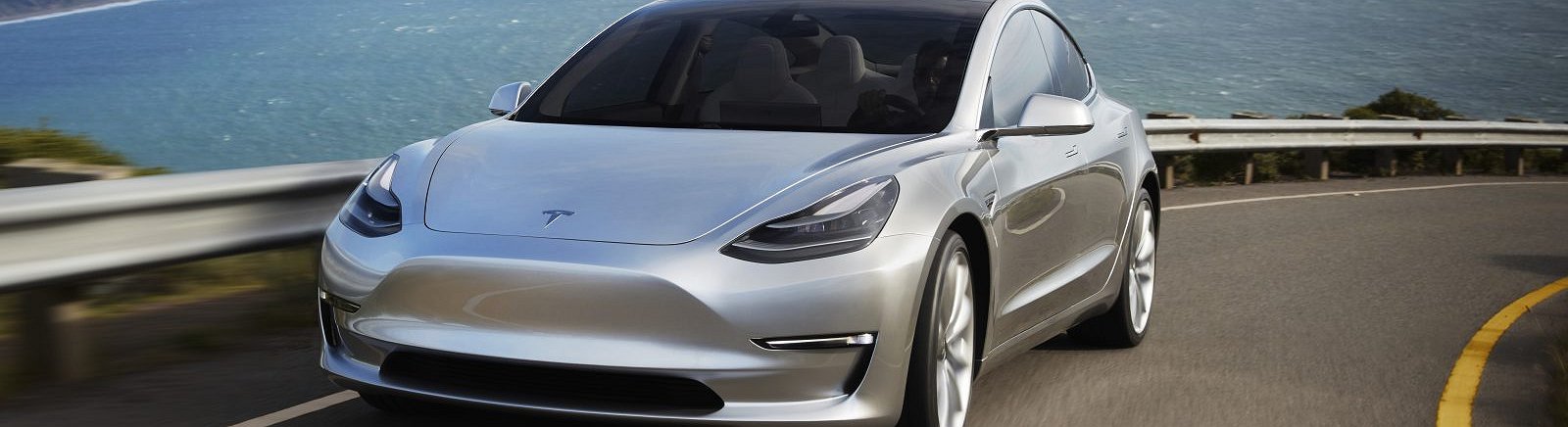 Model 3 da Tesla chega hoje às estradas