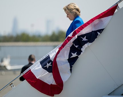 Hillary Clinton ha avuto un malore durante la cerimonia commemorativa dell'11/9 a New York