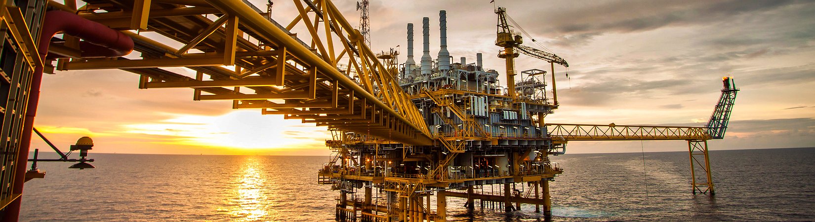 المفاجآت النفطية