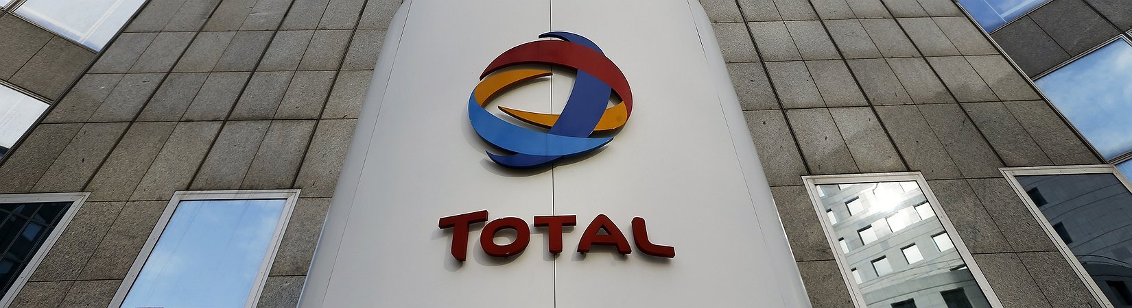 Francia comprará a Irán 200 mil barriles al día