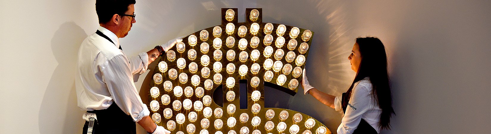 السيف السفاح للدولار القوي