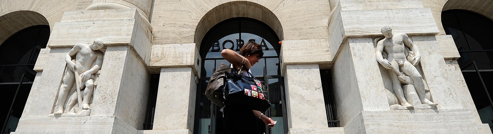 Vola Piazza Affari, Milano +5%
