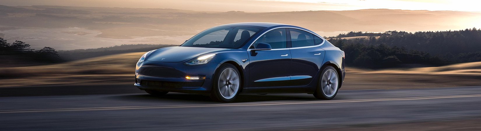 Tesla regista atrasos na produção do Model 3