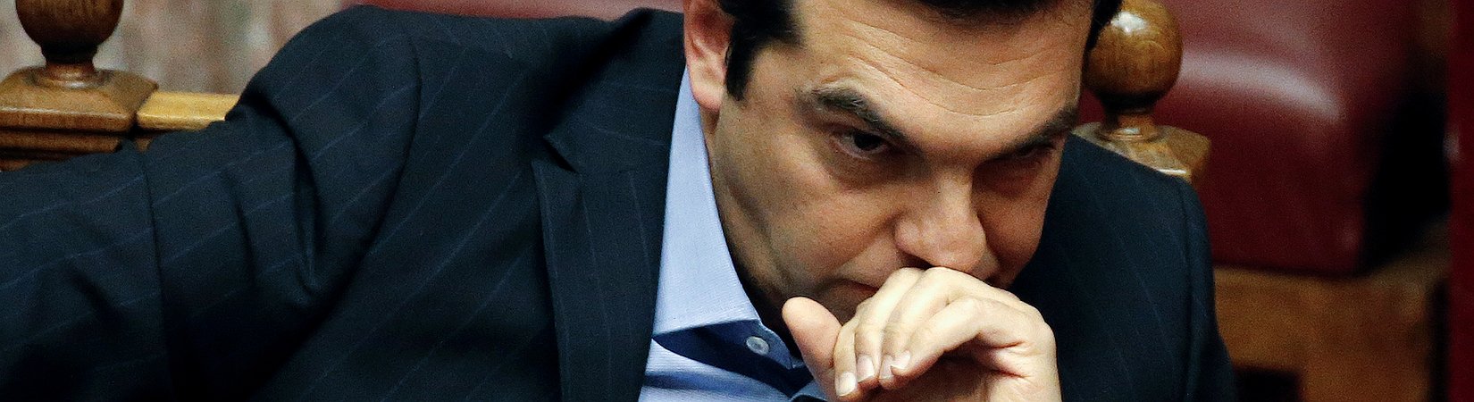 Grecia aprueba reformas para cumplir con sus acreedores