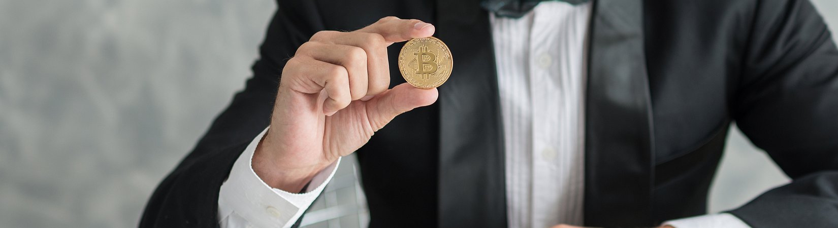 Poll: U.S. Investors Not Ready For Bitcoin