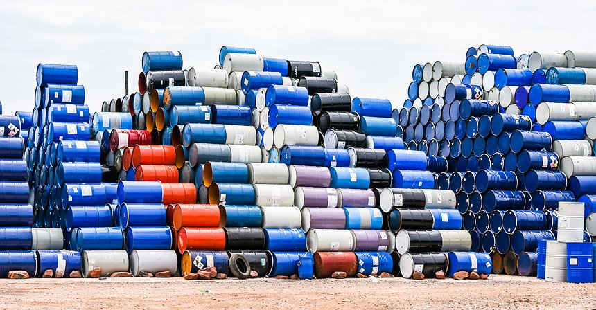 خزان ممتلئ.. كيف يضرب نمو المخزون أسعار النفط