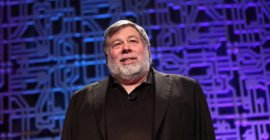 Steve Wozniak Considers Bitcoin as Mathematical Miracle