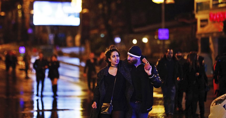 Strage in una discoteca di Istanbul, si contano 39 morti e 69 feriti