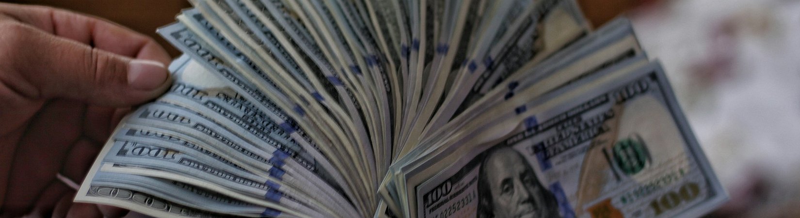 Daily Inflows into Spot Bitcoin ETFs Hit $422M