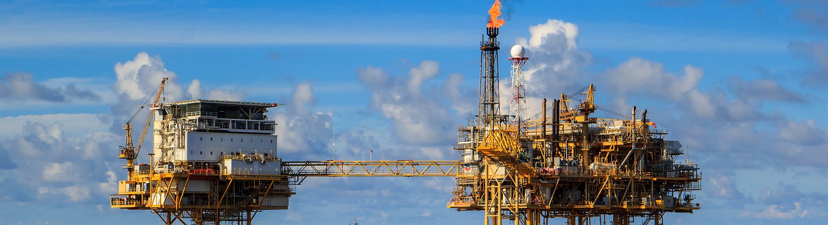 Petróleo mais caro com declínio de produção nos EUA e OPEP