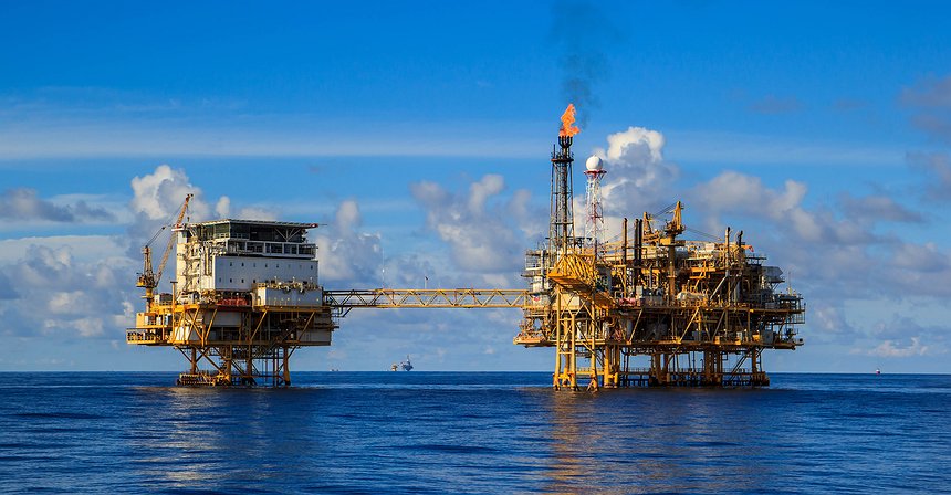 Petróleo mais caro com declínio de produção nos EUA e OPEP