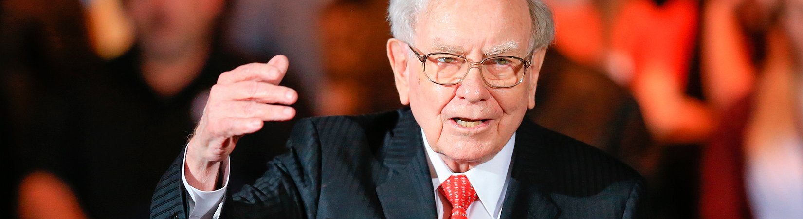 Warren Buffett apuesta fuerte por las reservas de petróleo