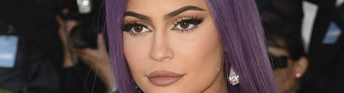 9 alucinantes hechos que demuestran lo inmensamente rica que es Kylie Jenner