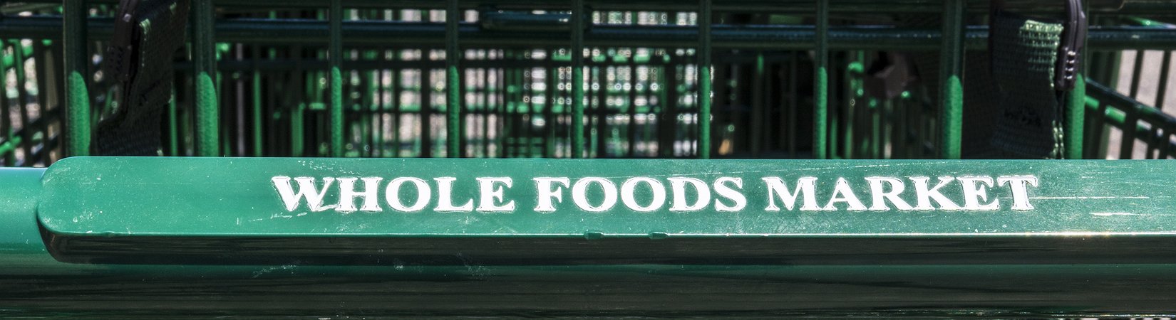 Amazon reduce los precios de Whole Foods en un 43%
